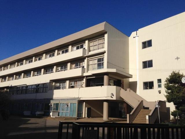 船橋市立大穴中学校:徒歩13分(1000m)
